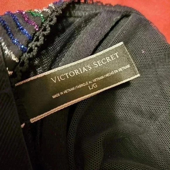 Large Victoria's Secret Halter Underwire Bralette - Picture 5 of 5